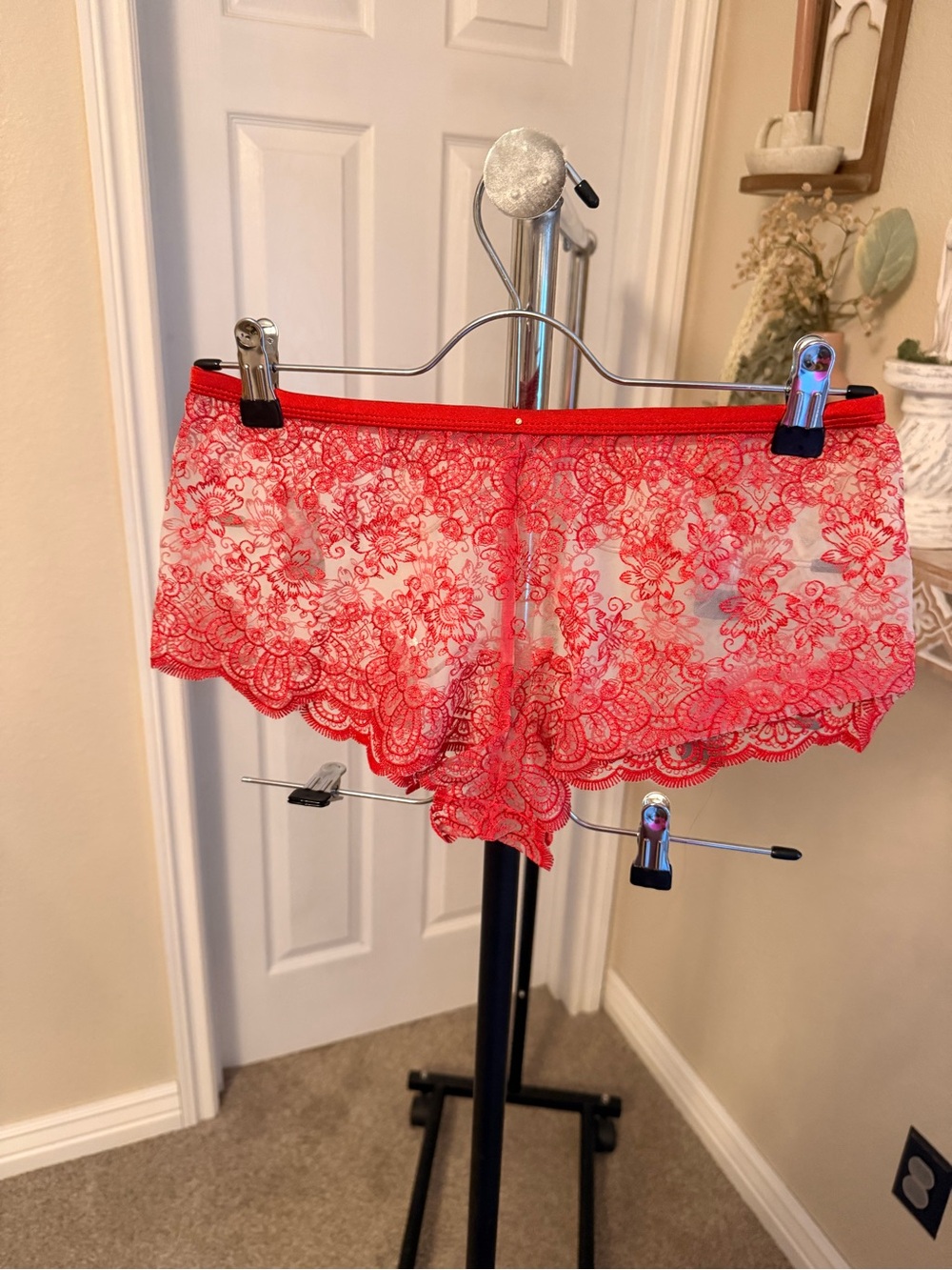 Gooseberry Amore Red Lace Short